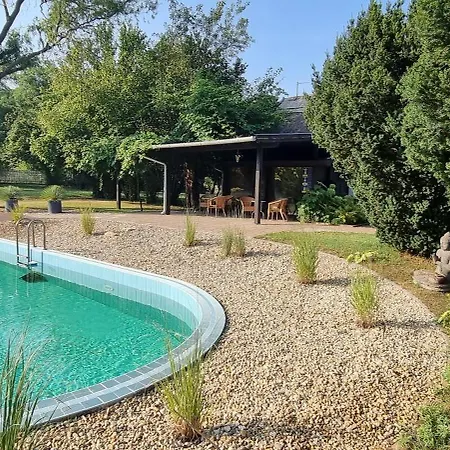 Cooles Lofthouse Mit Pool